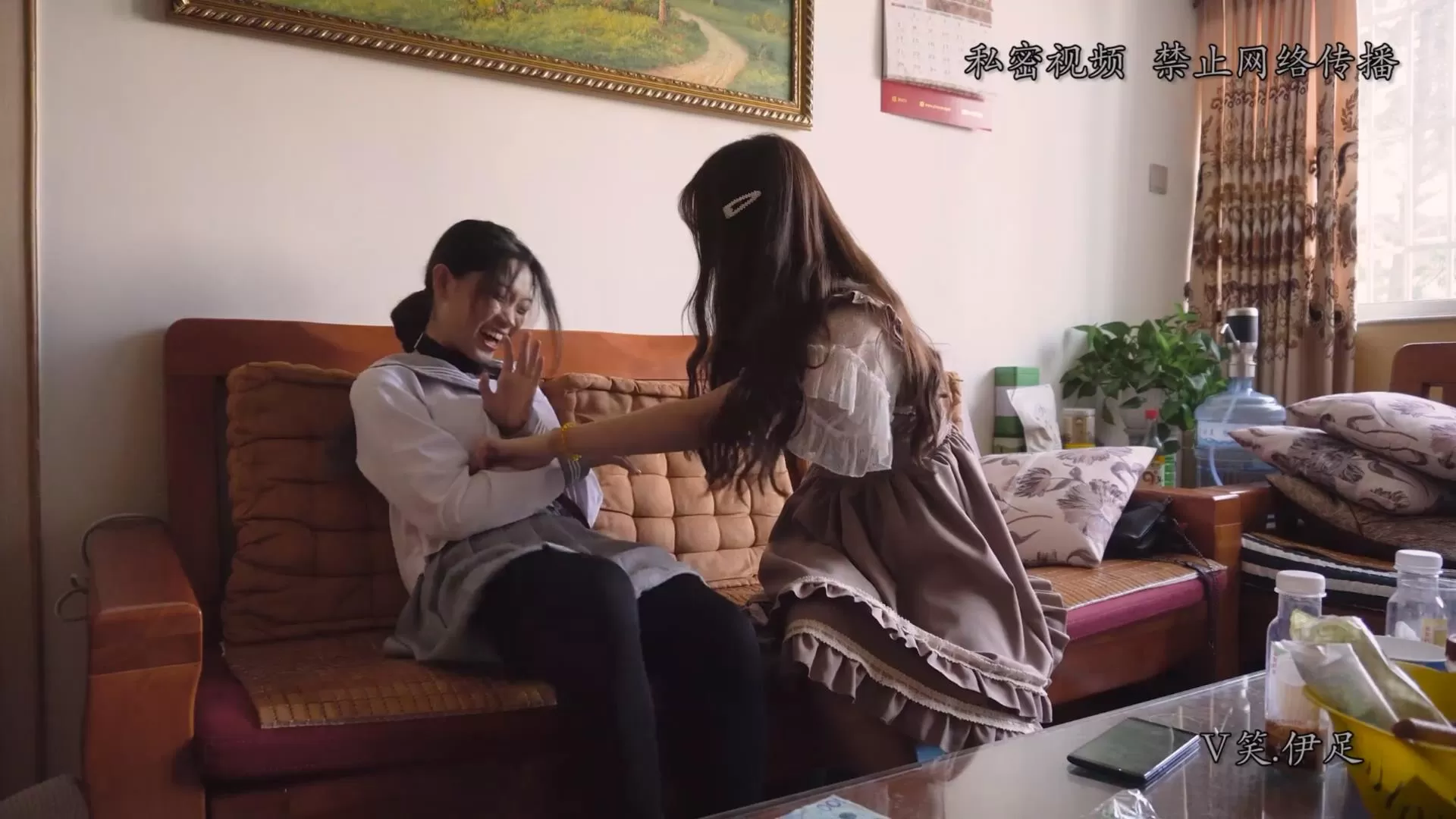 V笑—S2 TK2 老师教育怕痒不良少女欲哭无泪.mp4_20251214_204654510.webp