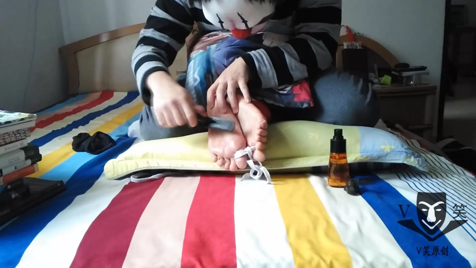 V笑原创 中学生-006桐桐.mp4_20251214_215832252.webp