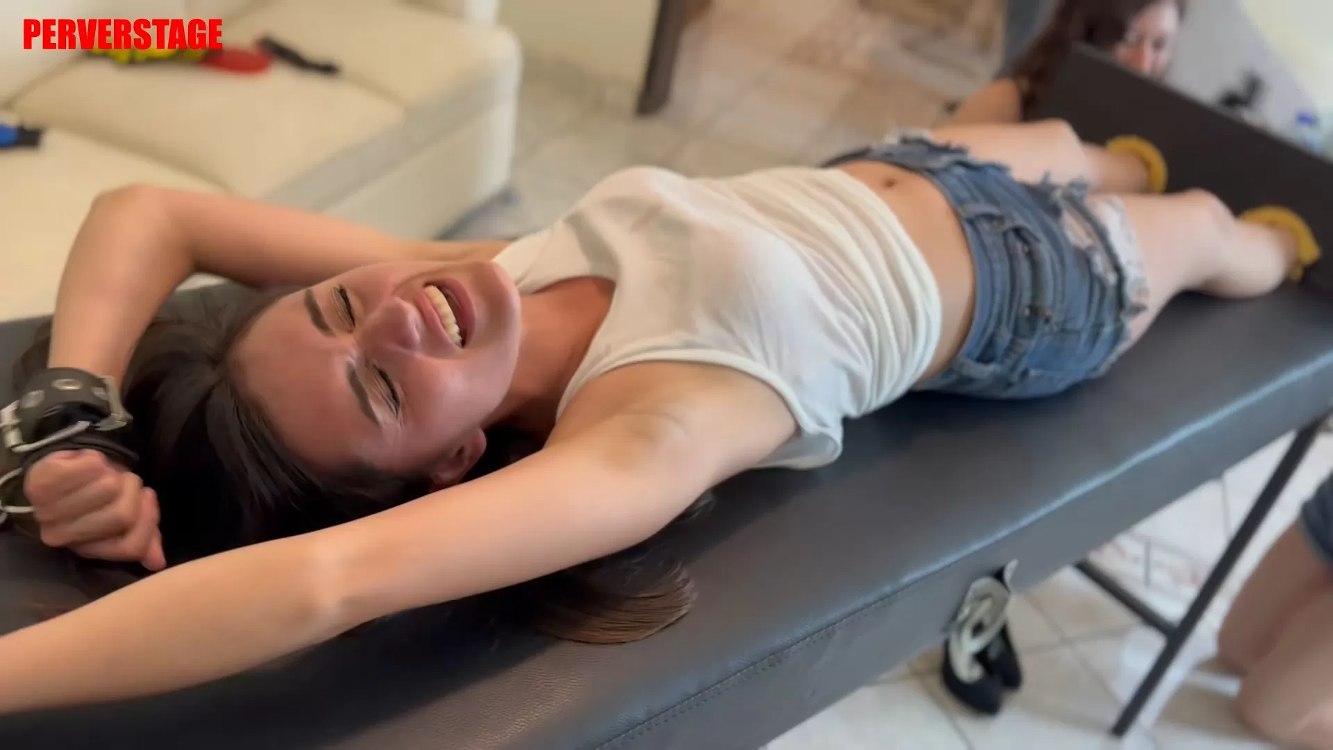 Perverstage – Crazy Massage Double Tickling Gloves Mania 3 Chapter (Custom).mp4.webp