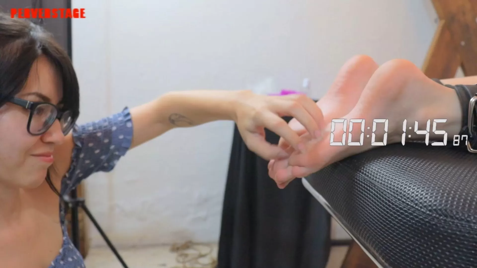 Perverstage – Tickle Competition – Melissa is Tickled.mp4_snapshot_02.13.466.webp