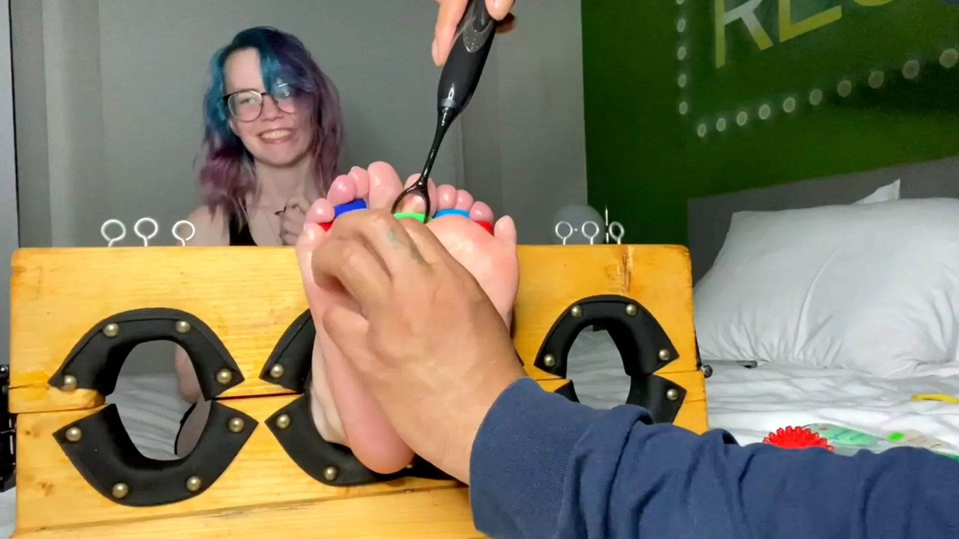 TheBKTickler – Ivy And The Foot Stocks.mp4_snapshot_06.04.000.webp