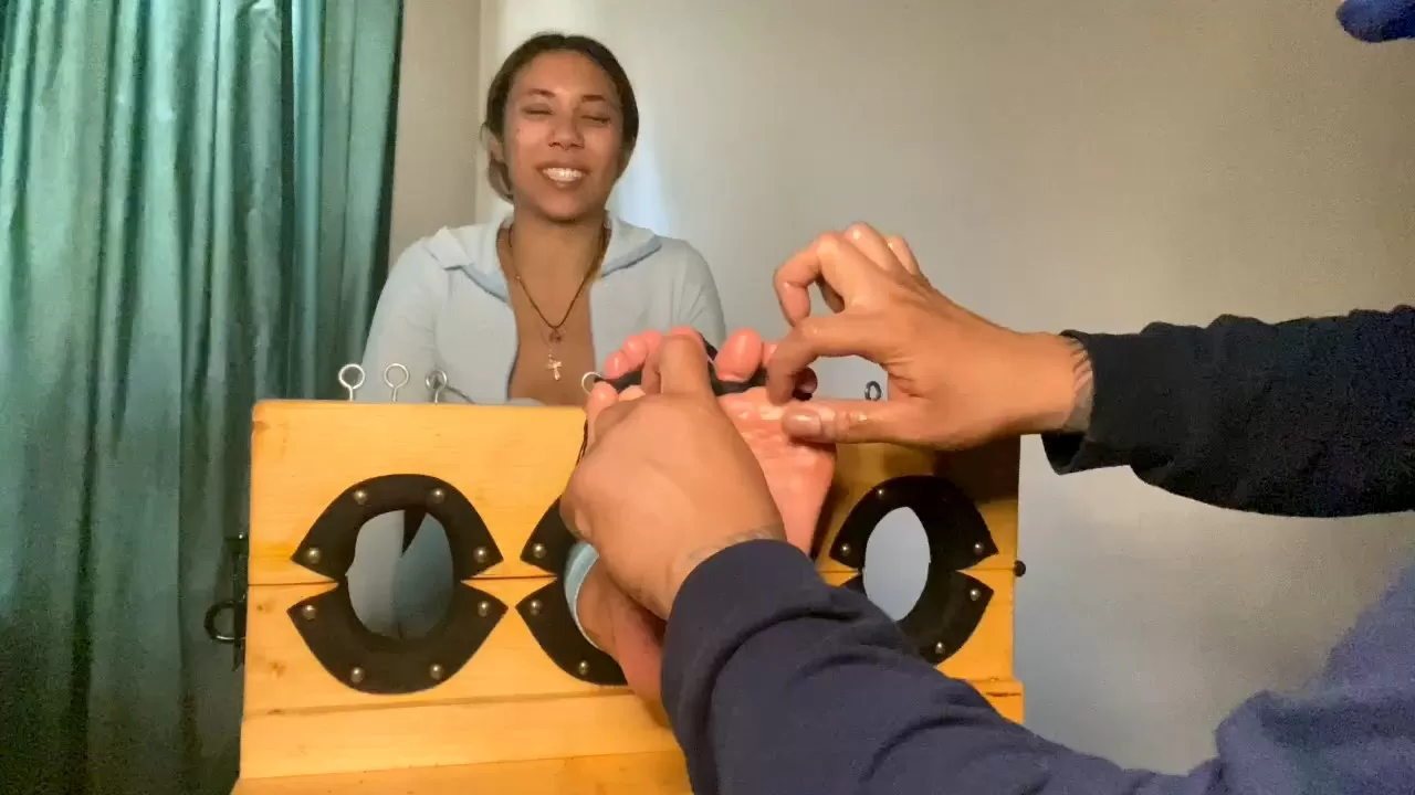 TheBKTickler – Flordah And The Foot Stocks.mp4_snapshot_04.18.000.webp