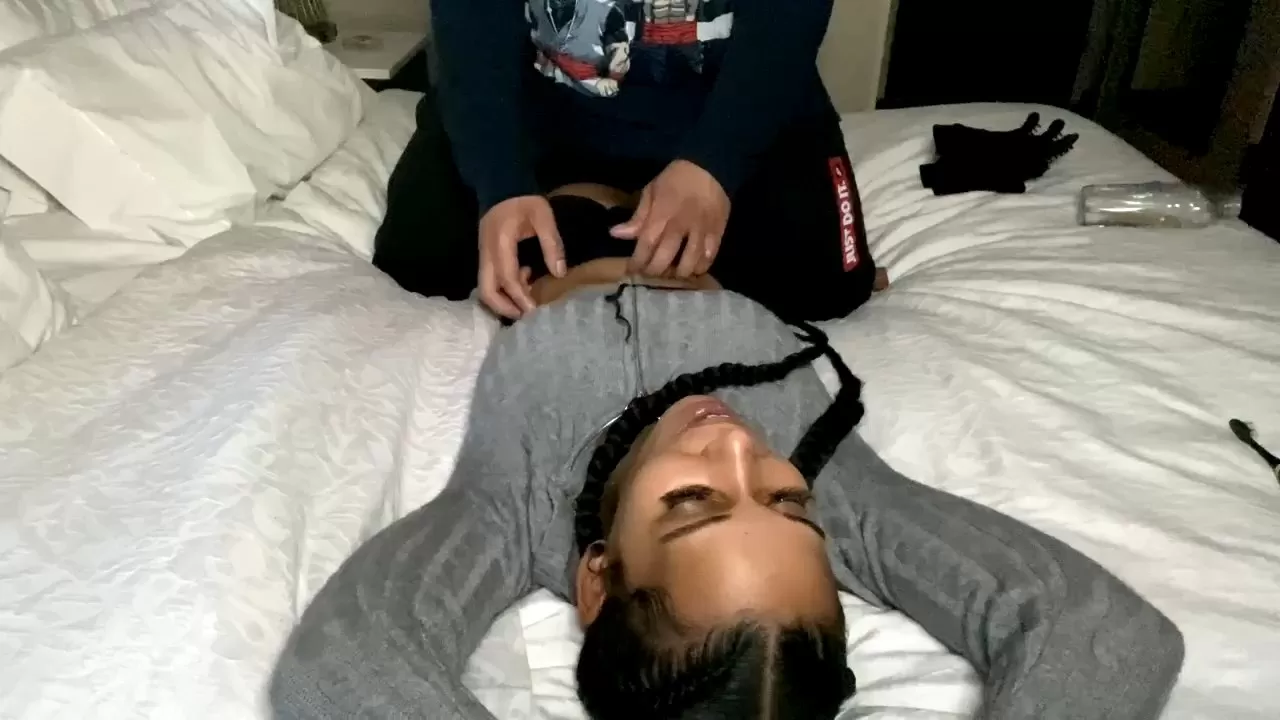 TheBKTickler – The Intense Tickling Of Cannahoneysoles – Part 2 – Belly.mp4_s.webp