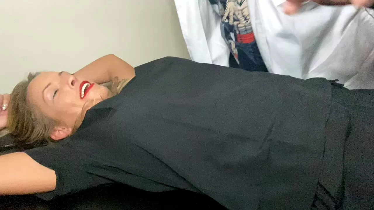 TheBKTickler – Dr Bk Nurse Bella’s Special Belly Exam.mp4_snapshot_00.00.000.webp