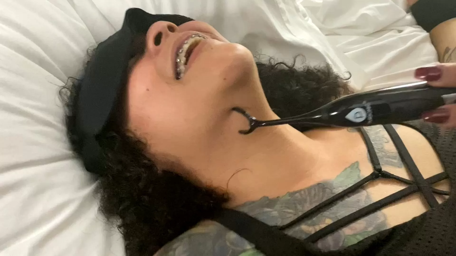 TheBKTickler – Macy Vs Sablique Macy – Part 1.mp4_snapshot_07.33.000.webp