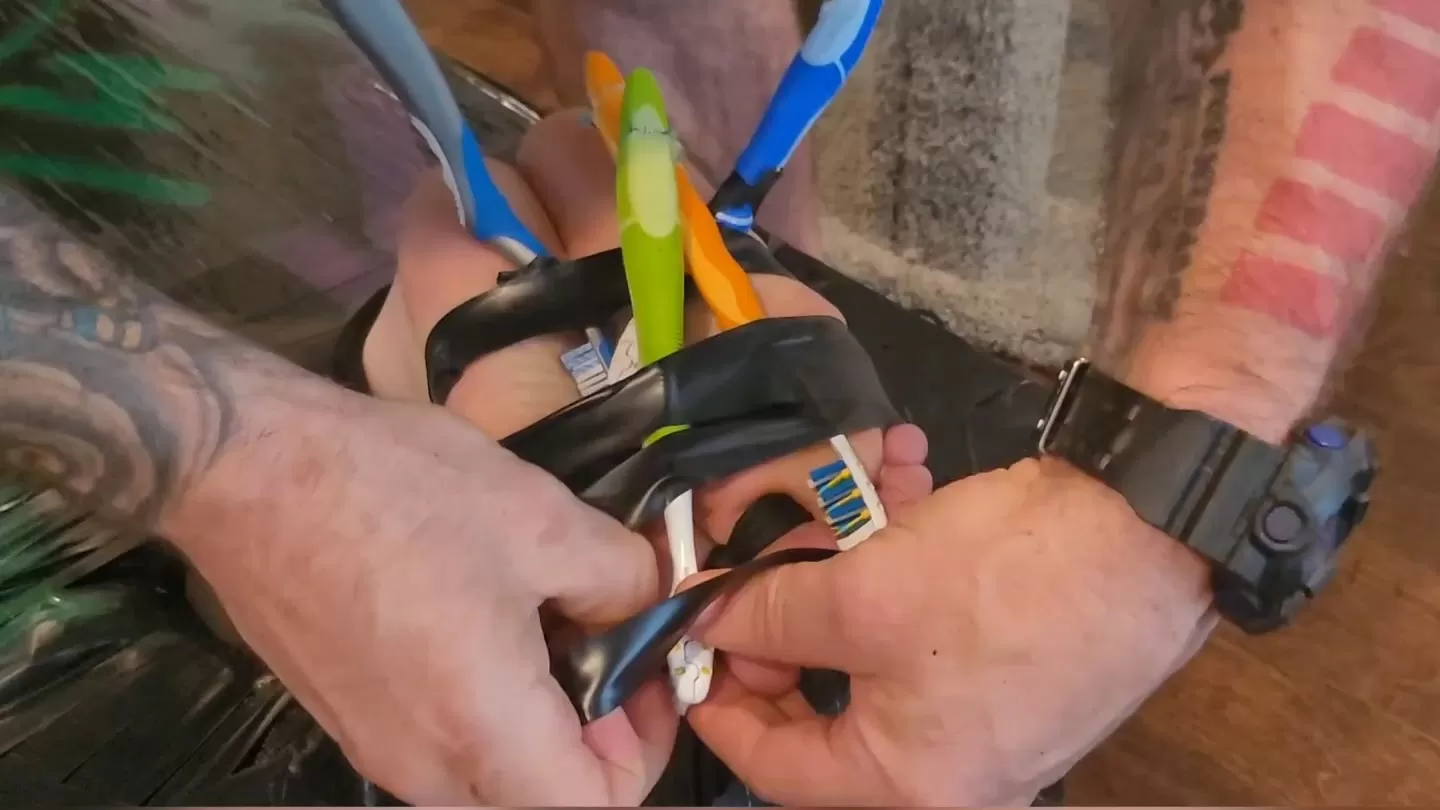 Fettish – HOSTickEL – Daisy.mp4_snapshot_08.49.000.webp