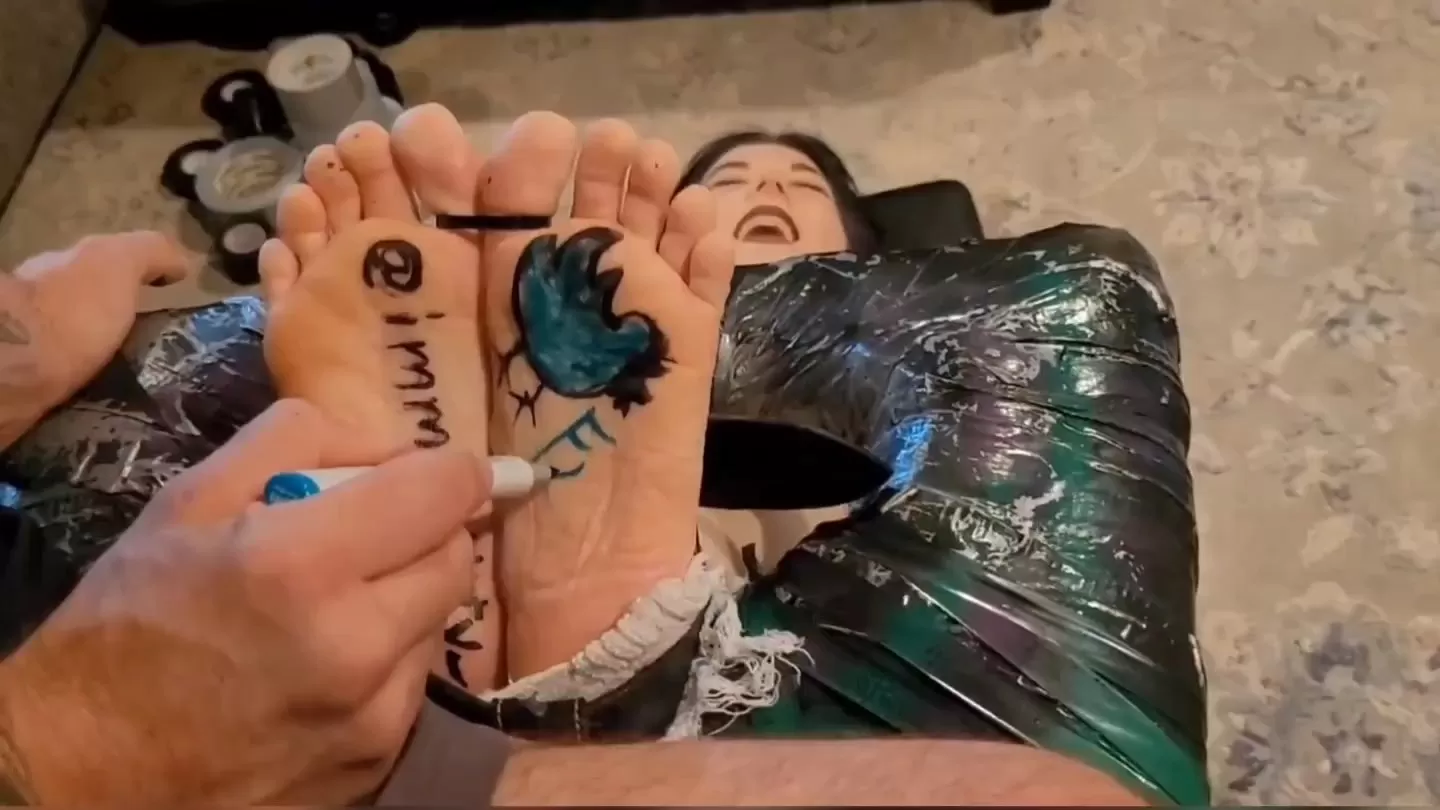 Fettish – Ticklemania 5.mp4_snapshot_45.38.000.webp