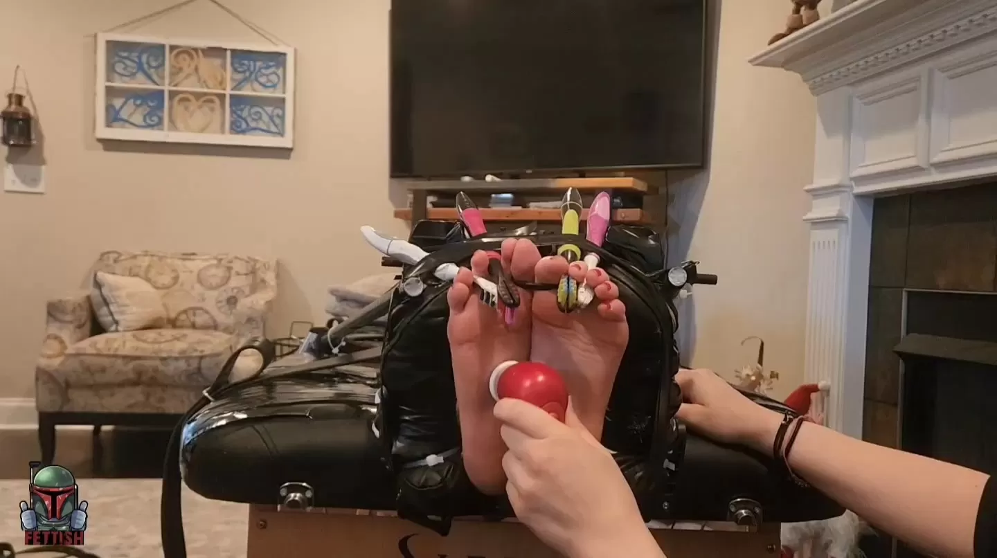 Fettish – Grand Tickle – Scarlett Storm.mp4_snapshot_10.13.000.webp