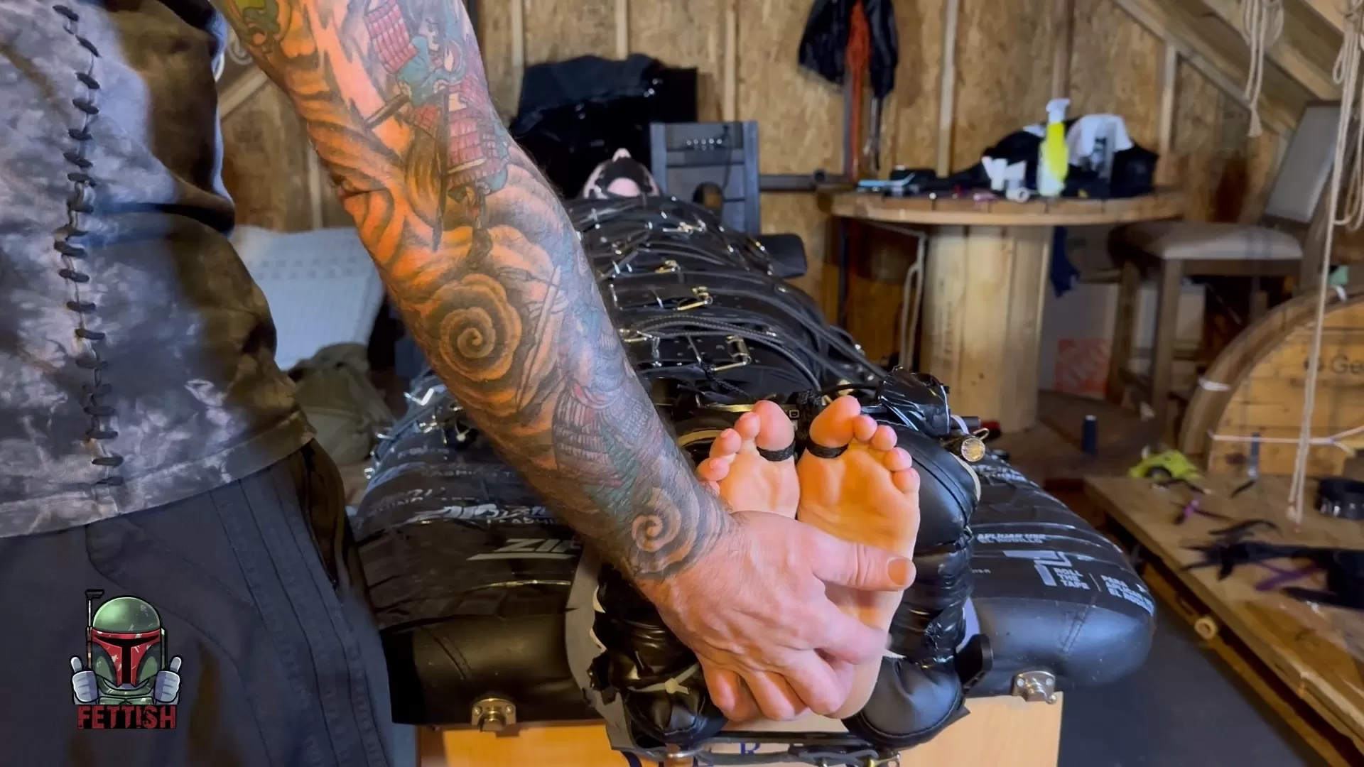 Fettish – Knismobility – Mia Hope.mp4_snapshot_00.49.033.webp