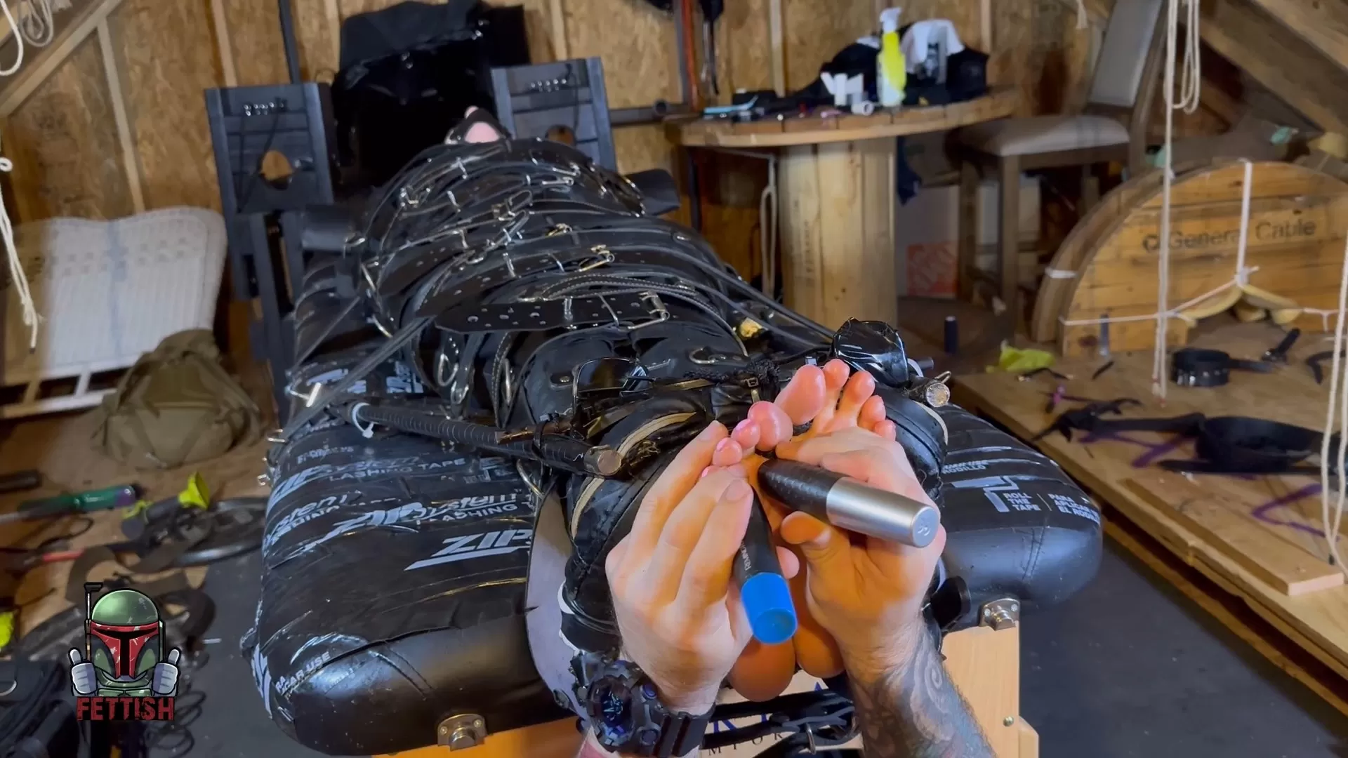 Fettish – Knismobility – Mia Hope.mp4_snapshot_06.29.000.webp