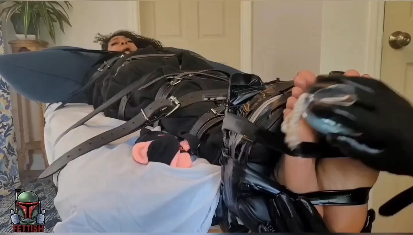 Fettish – No Safeword – Princess Sophia.mp4_snapshot_04.24.000.webp