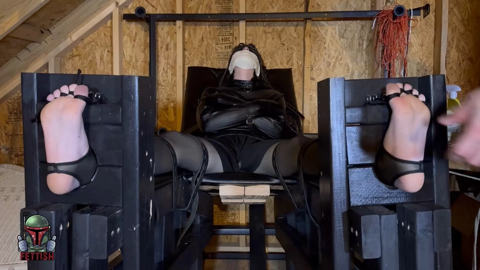 Fettish – Tickle Therapy – Amecia 1.mp4_snapshot_00.31.000.webp