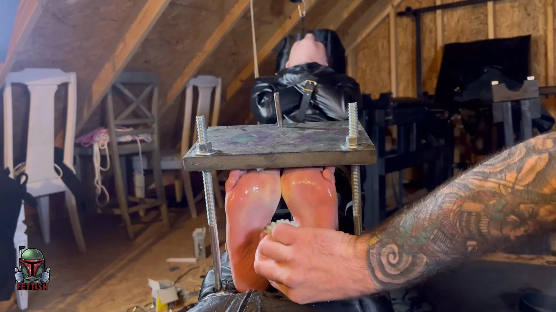 Fettish – Bench Press – Gwen.mp4_snapshot_03.19.033.webp