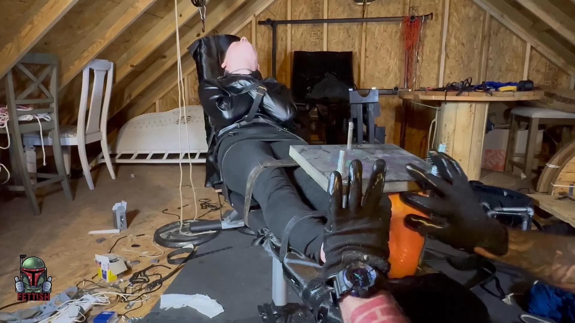 Fettish – Bench Press – Gwen.mp4_snapshot_07.19.033.webp