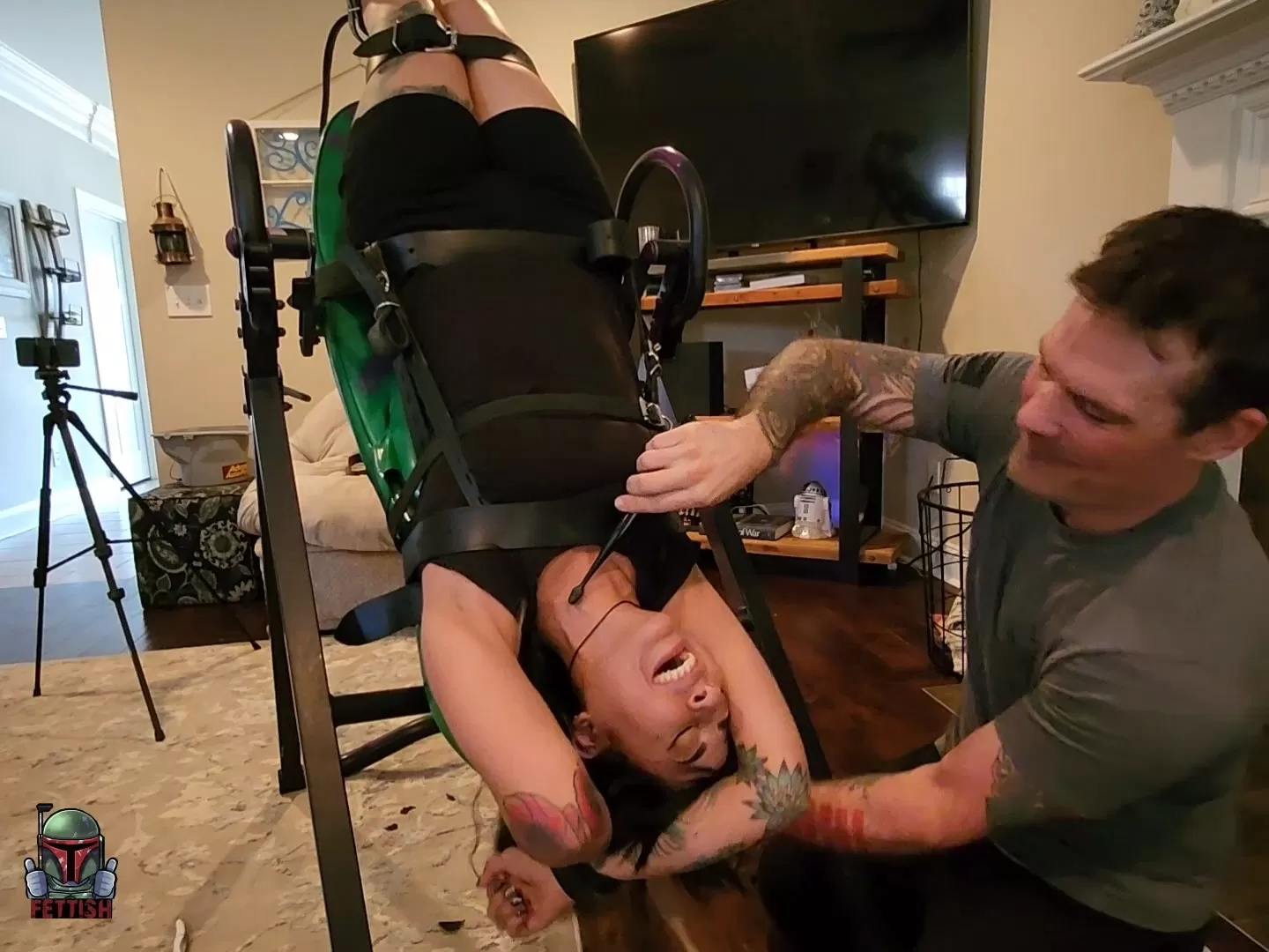 Fettish – Invertickle – Skull Candy Bri.mp4_snapshot_11.11.584.webp