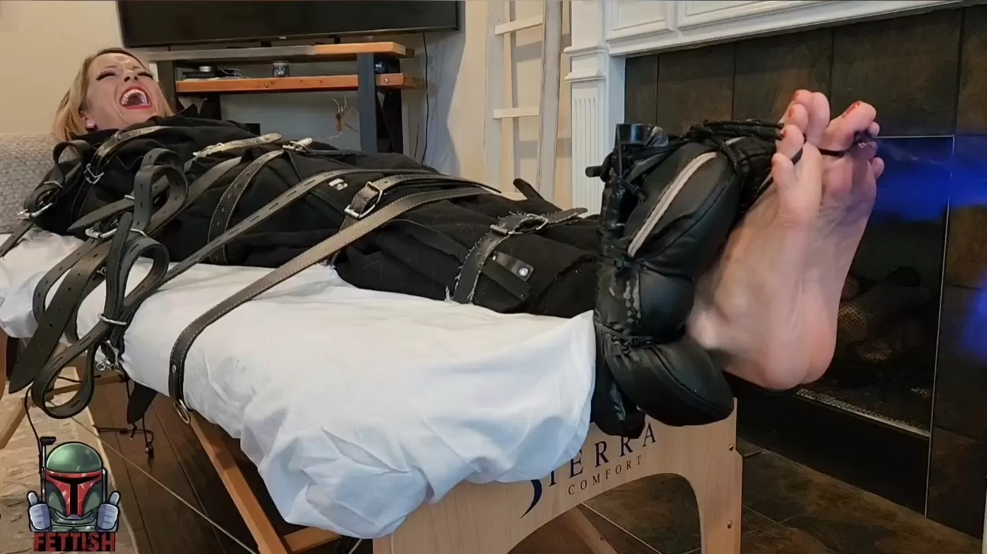 Fettish – The Tickle Table – Bella Ink 2.mp4_snapshot_01.18.000.webp