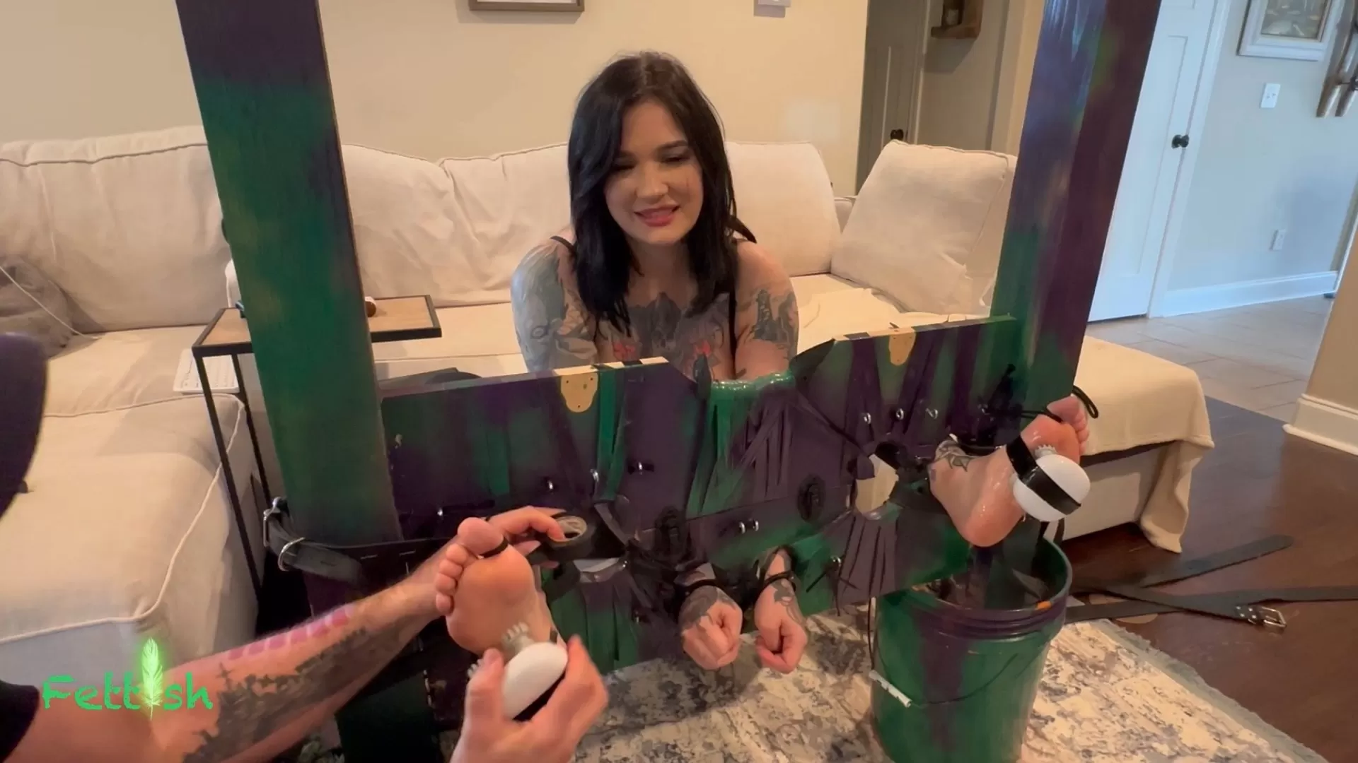 Fettish – Stocks and Bondage – Kylie Moone.mp4_snapshot_13.08.033.webp