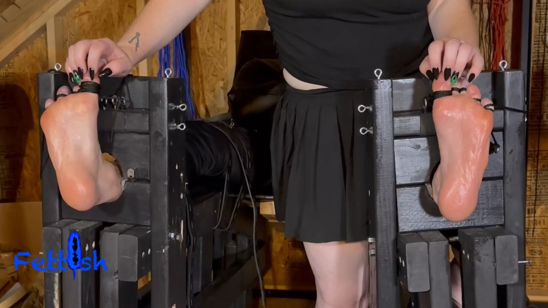 Fettish – Tickle Therapy Vengeance – Laney Hexxx.mp4_snapshot_13.51.000.webp