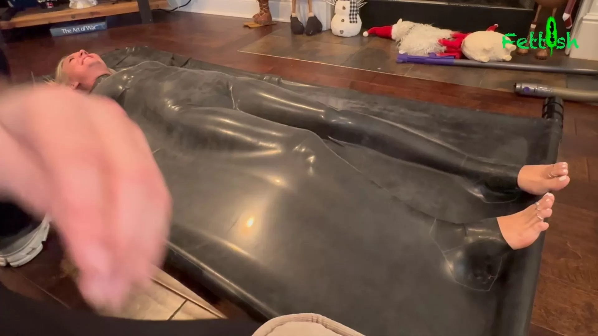 Fettish – Carbonitickle – MJ.mp4_snapshot_05.00.000.webp