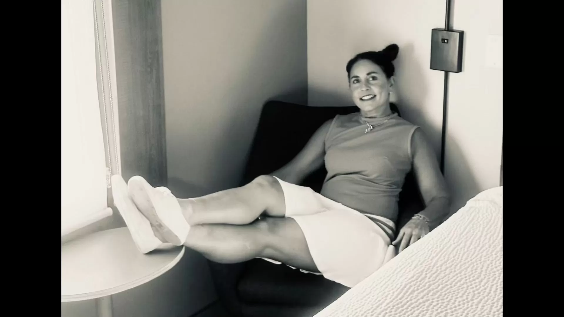 Fettish – The Tickle Table – Carissa Dumond.mp4_snapshot_00.11.233.webp