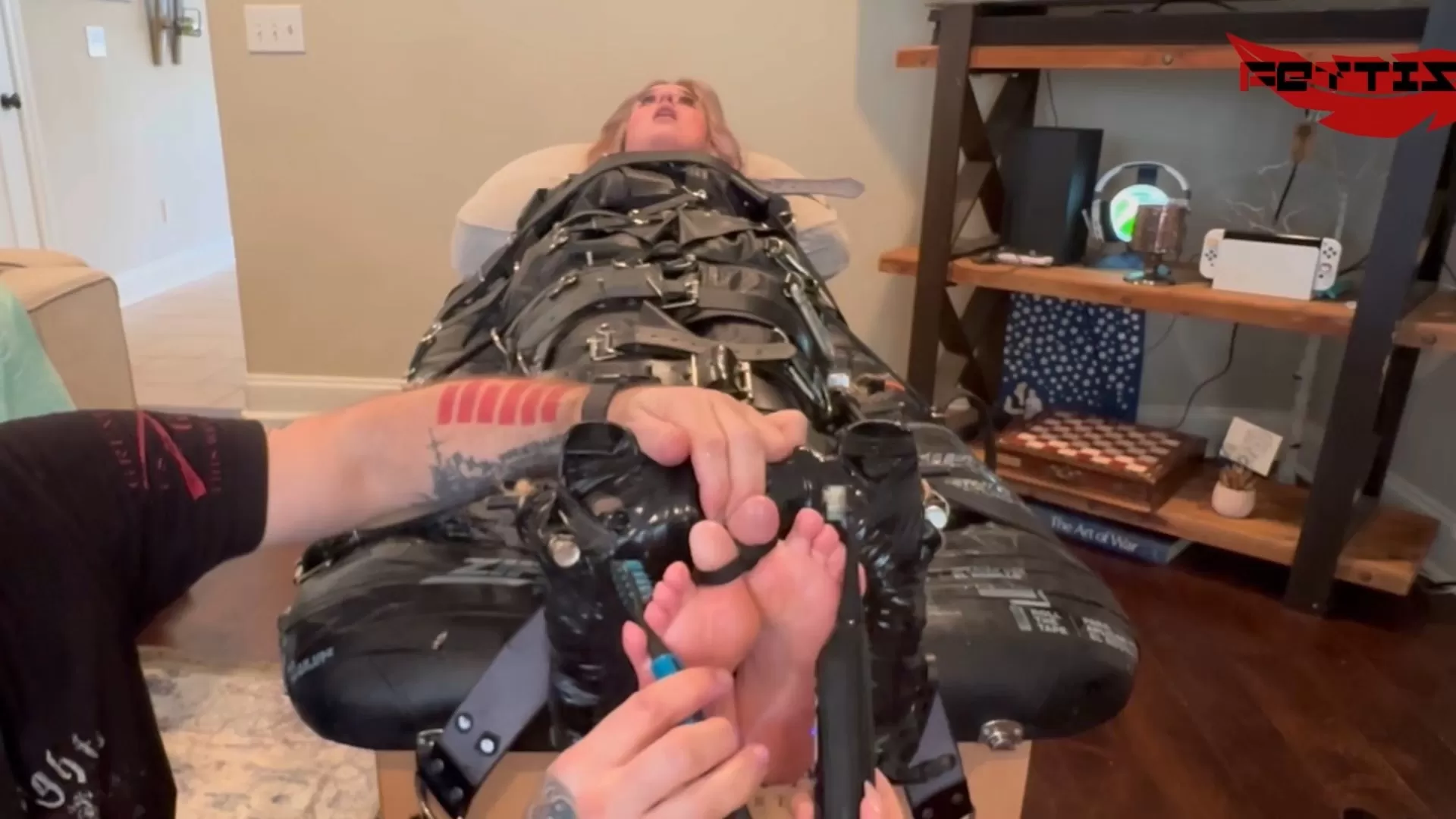 Fettish – The Tickle Table – Jade vs Trinity.mp4_snapshot_15.25.000.webp