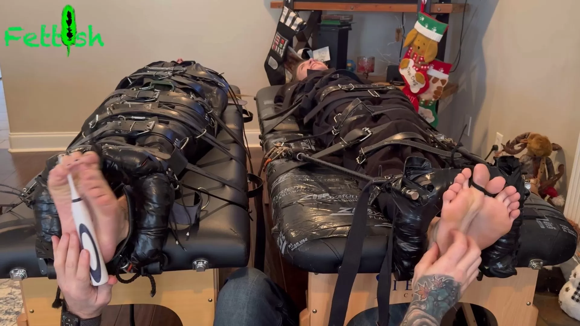 Fettish – The Tickle Tables – Seneca and Emily.mp4_snapshot_02.46.666.webp