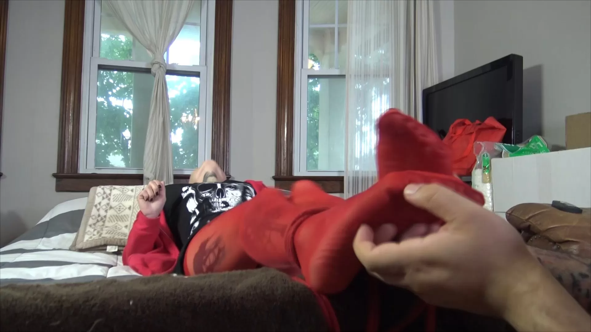 TheTickleRoom - Zeros Annual NYC Trip Pt 1 Red Hair Red Nylons.mp4_snapshot_04.43.649.webp