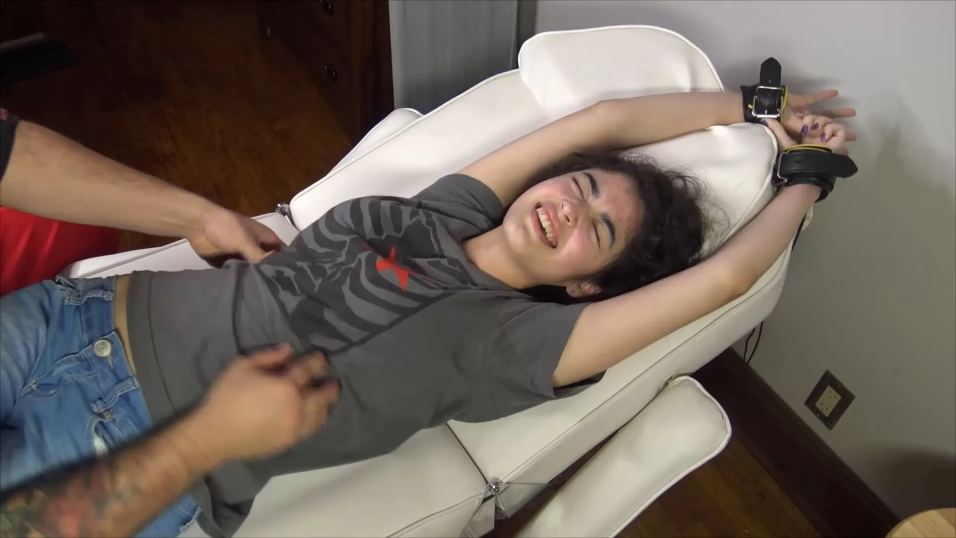 TheTickleRoom - Rey The Nerds Audition A Shot in the Dark.mp4_snapshot_36.00.558.webp