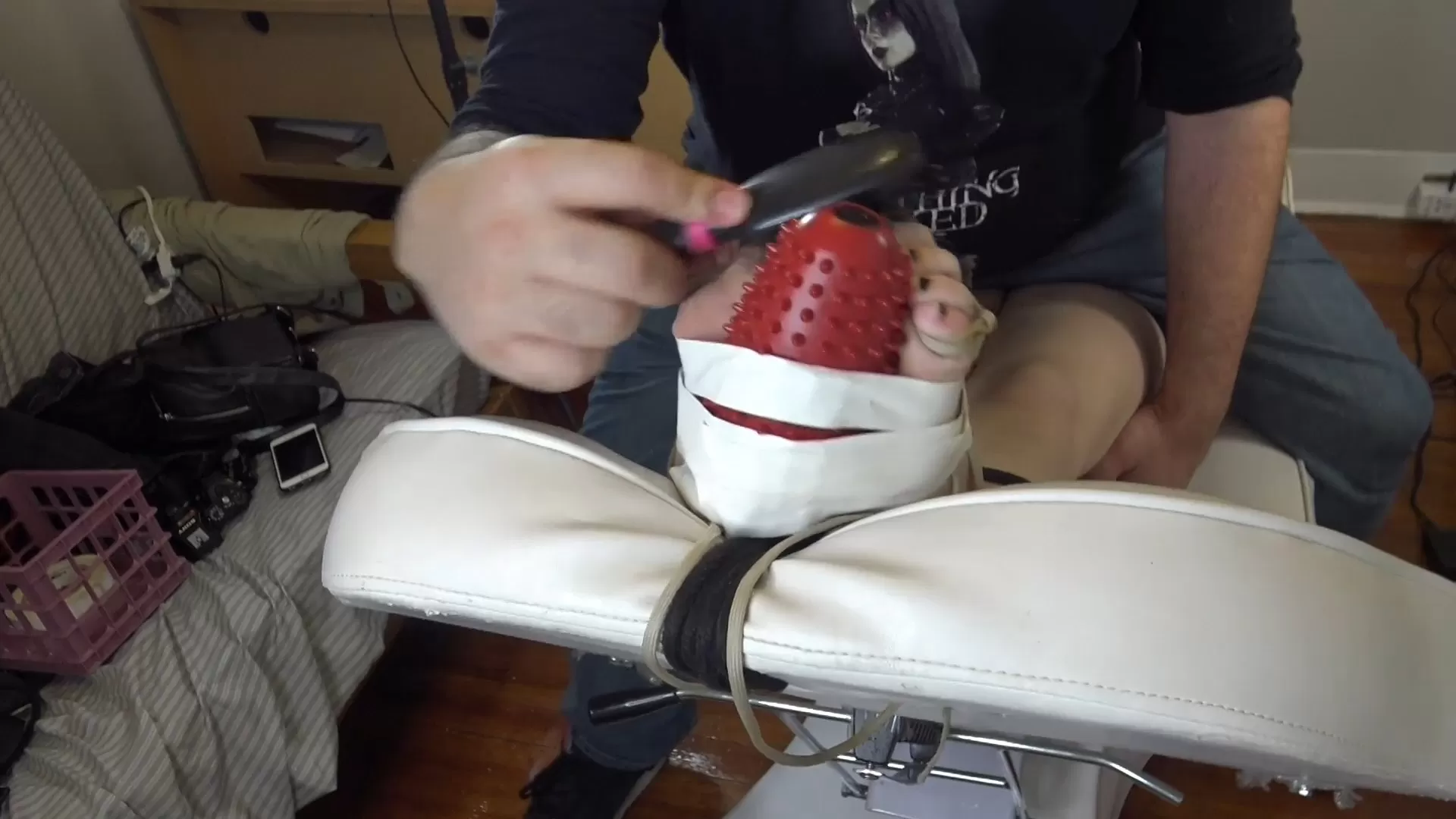 TheTickleRoom - Gothic Valarie Wrecked Soles Up.mp4_snapshot_05.21.387.webp