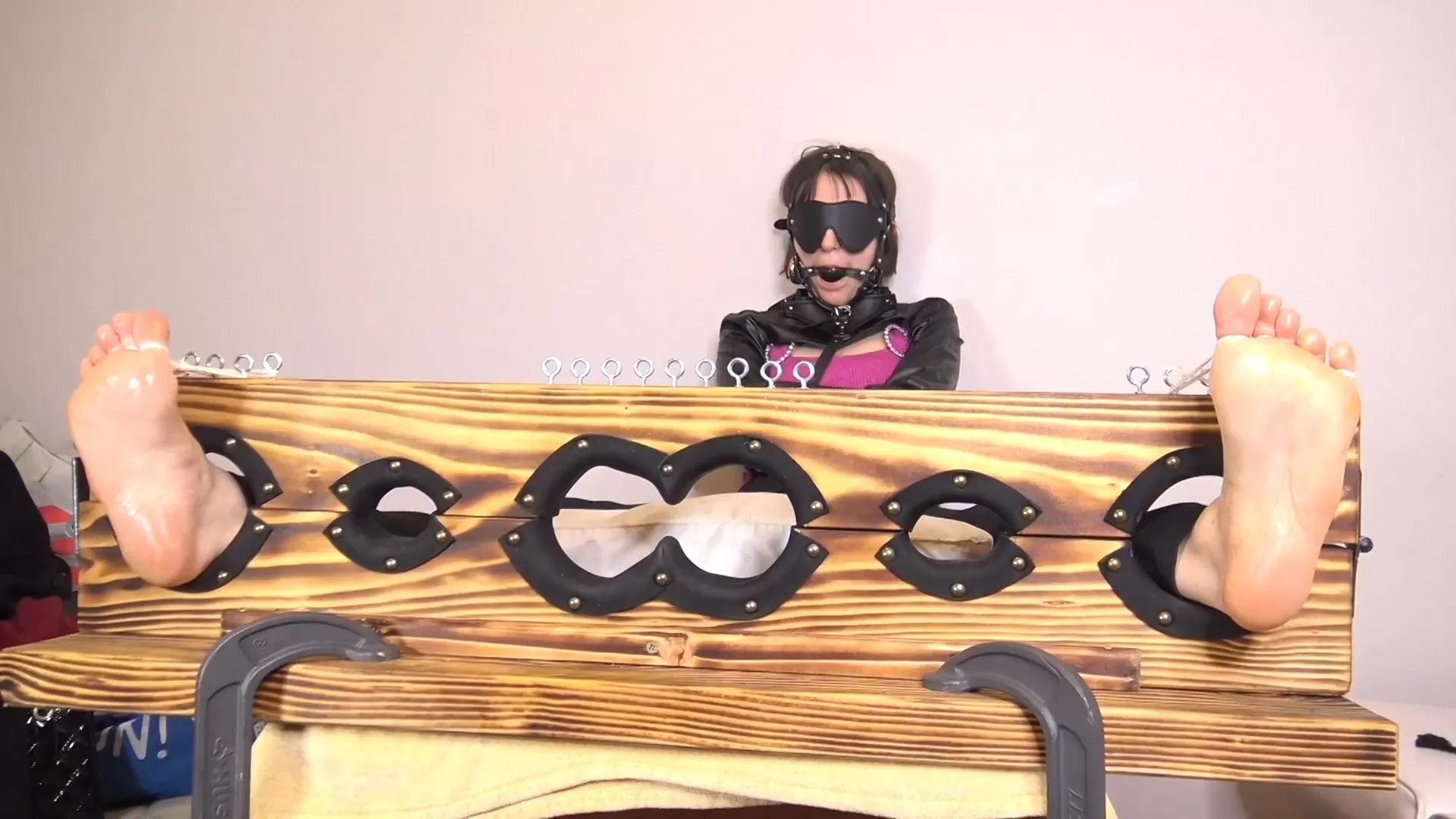 TheTickleRoom – Breaking Katy Pt 1 “Tasha is Evil”.mp4_snapshot_03.35.482.webp