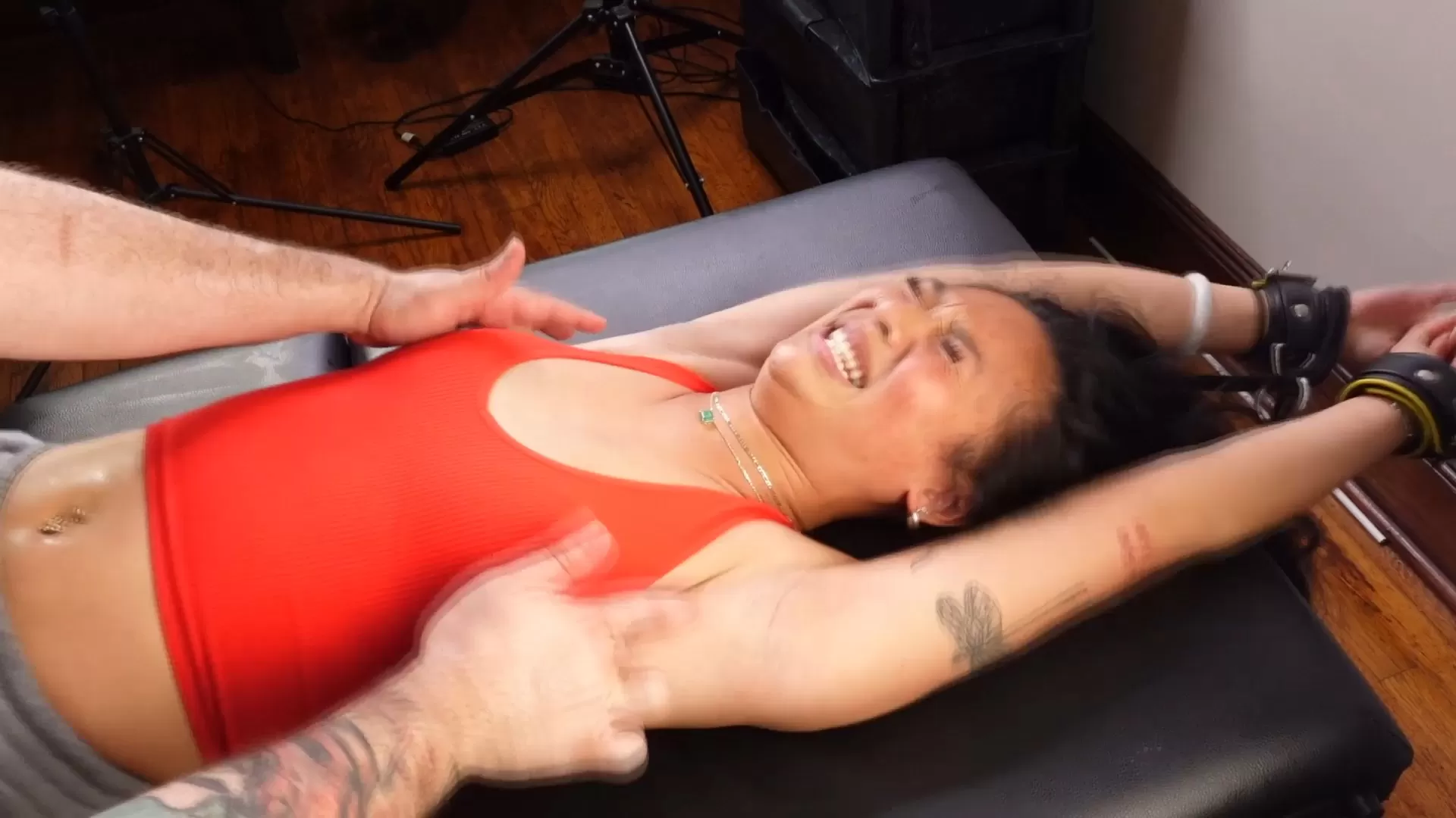 TheTickleRoom – Mei Meis Hyper Sensitive Upperbody.mp4_snapshot_06.22.081.webp