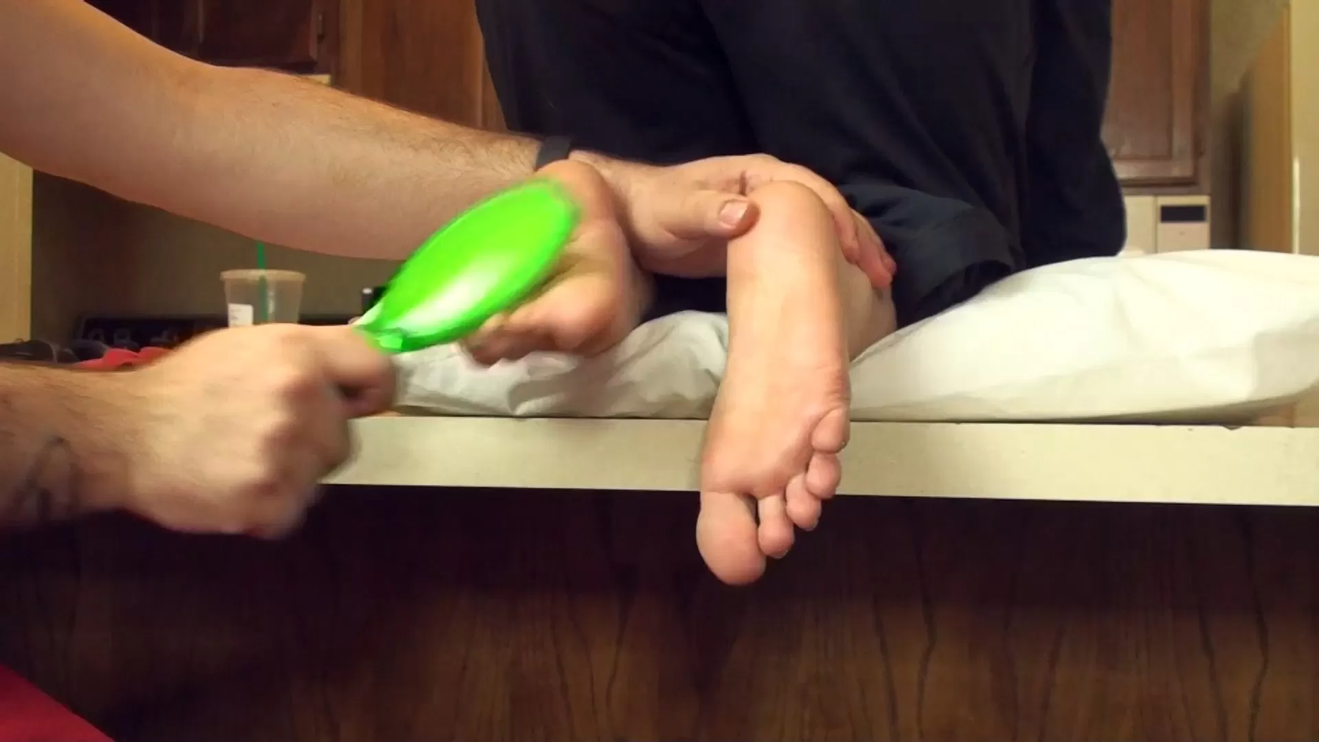 TheTickleRoom – Allisons Stoned Giggles Pt 2 Tip Toes and Counter Tickling!.mp4.webp