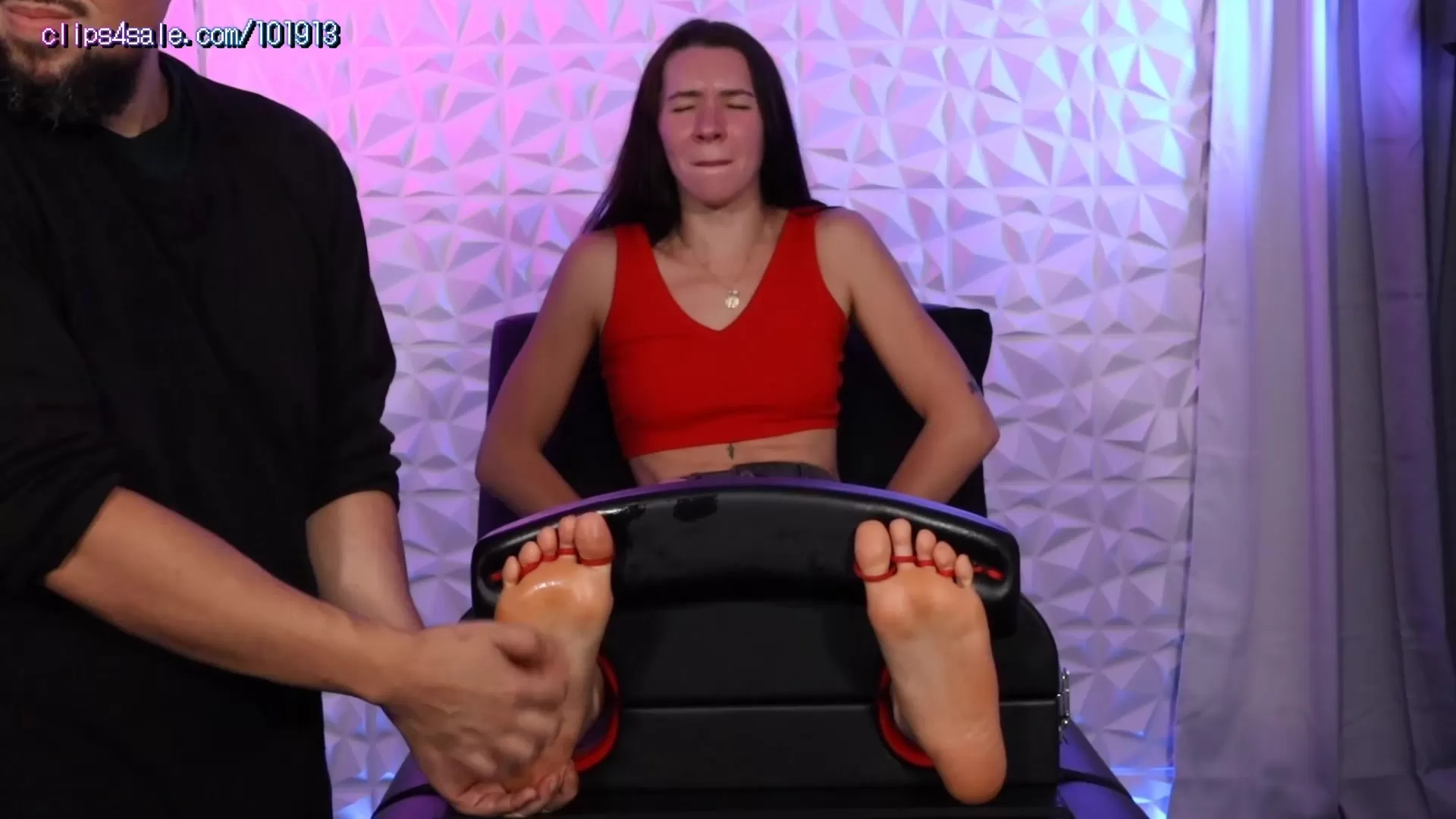 RandomSoleEncounters – PRIVATE STASH Tickle Toy Nicole’s Full Body Tickle Sess.webp