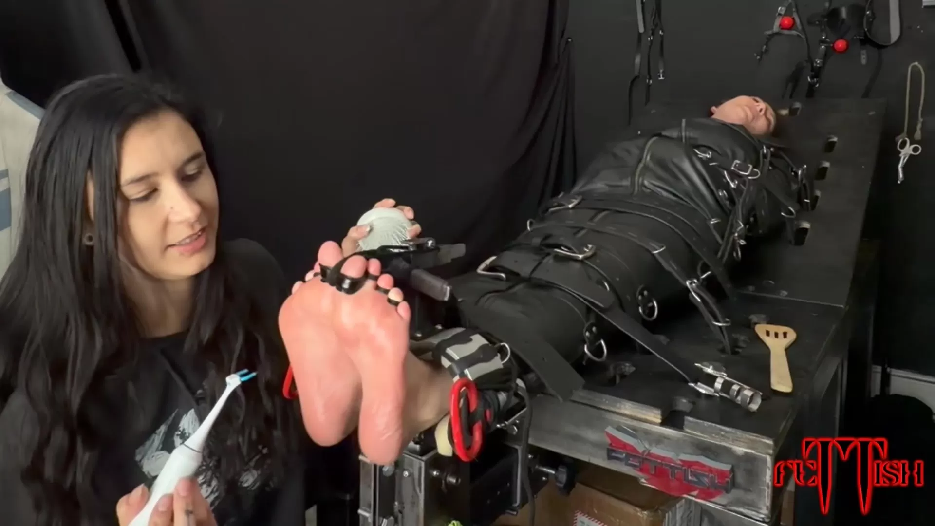 Fettish – The Tickle Table Experiment – Jennifer Wildfire and Greasy Rose.0009.webp