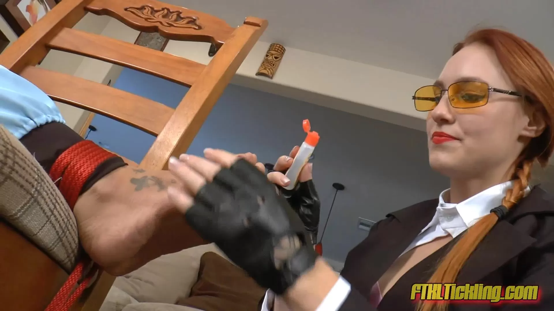 FTKL’sTicklingFantasies - Crimson Viper Tickles Juri Han!.0004 - 00-04-27.webp