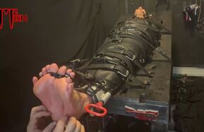 【在线播】Fettish – TickOLing – Maria Jade