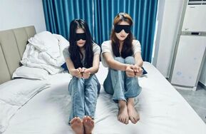 ［等待bb原创］女大体育生姐妹婷婷亚岚TK白袜玉足