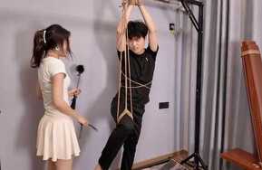 李大侠原创-佳佳 母女在家遭劫