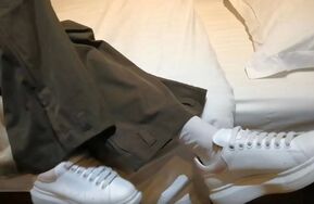 【小卓原创】玩弄学生女S航航的美脚 (上部