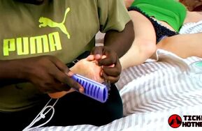 【在线播】TickleHotness -The Healthy Ones- Bonus 1-Kaylah vs. Darke