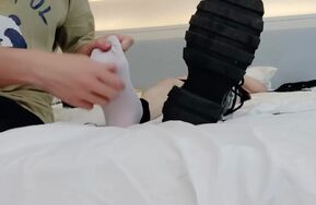 网友约现二马丁靴白袜全身tk29分15