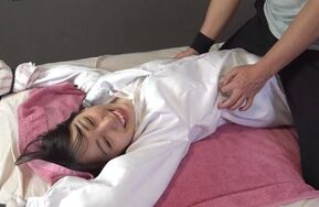 弥生 みづき 超级腋下挠痒痒 WT321_Mizuki（在线播）