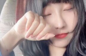 颜值女孩tk只挠脚